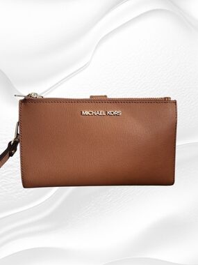 Michael Kors Brown Leather Wristlet Wallet In Color "Luggage". NWT